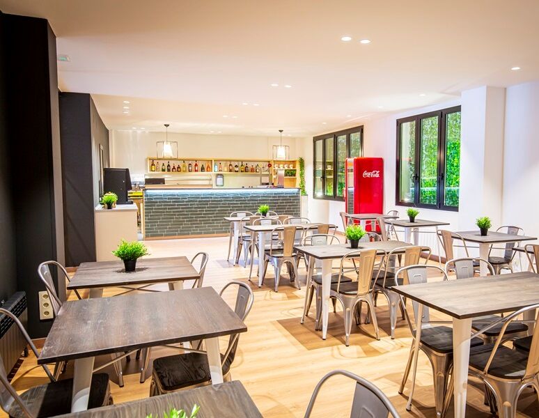 אנדורה לה ולה Glaner Hotel Cafe מראה חיצוני תמונה