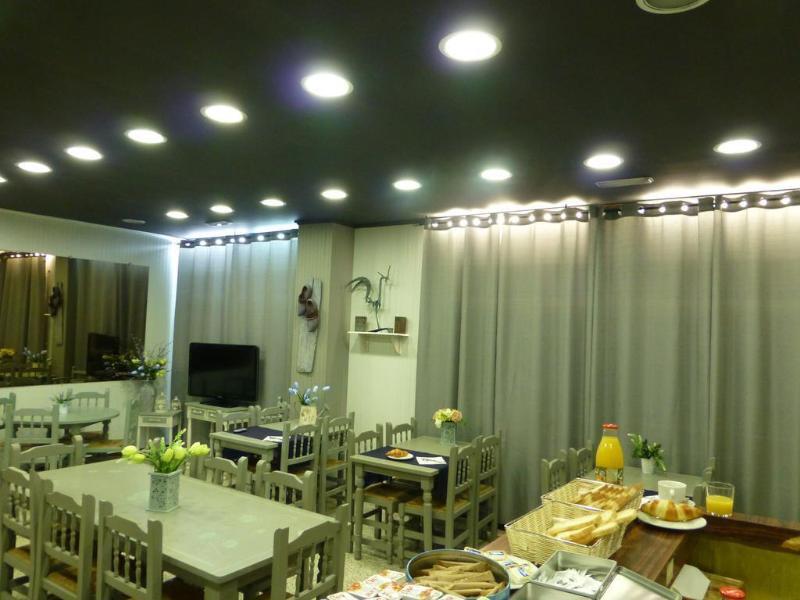 אנדורה לה ולה Glaner Hotel Cafe מראה חיצוני תמונה